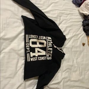 Long sleeve black and white crop top sweater